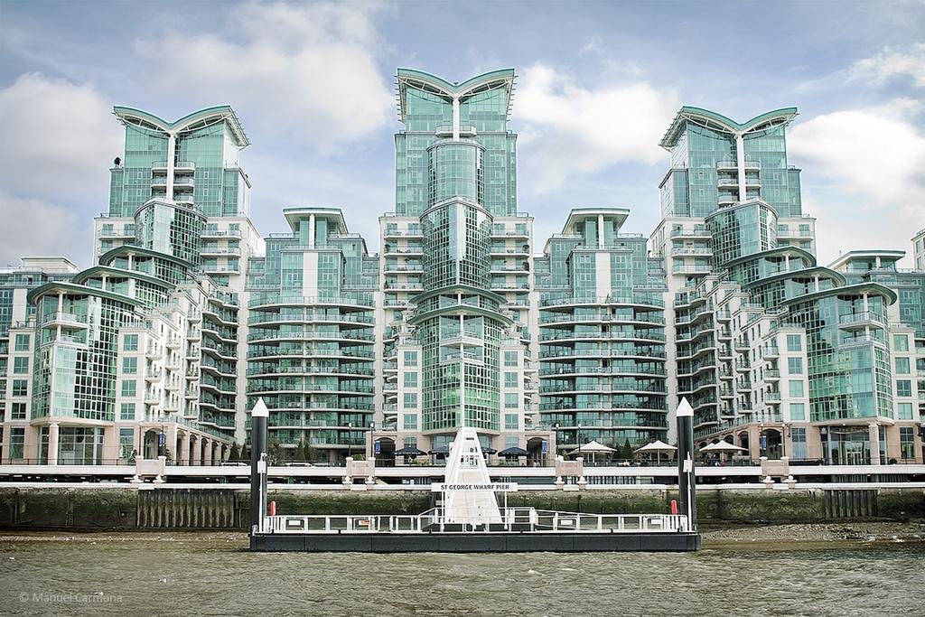 St George Wharf Londres Exterior foto